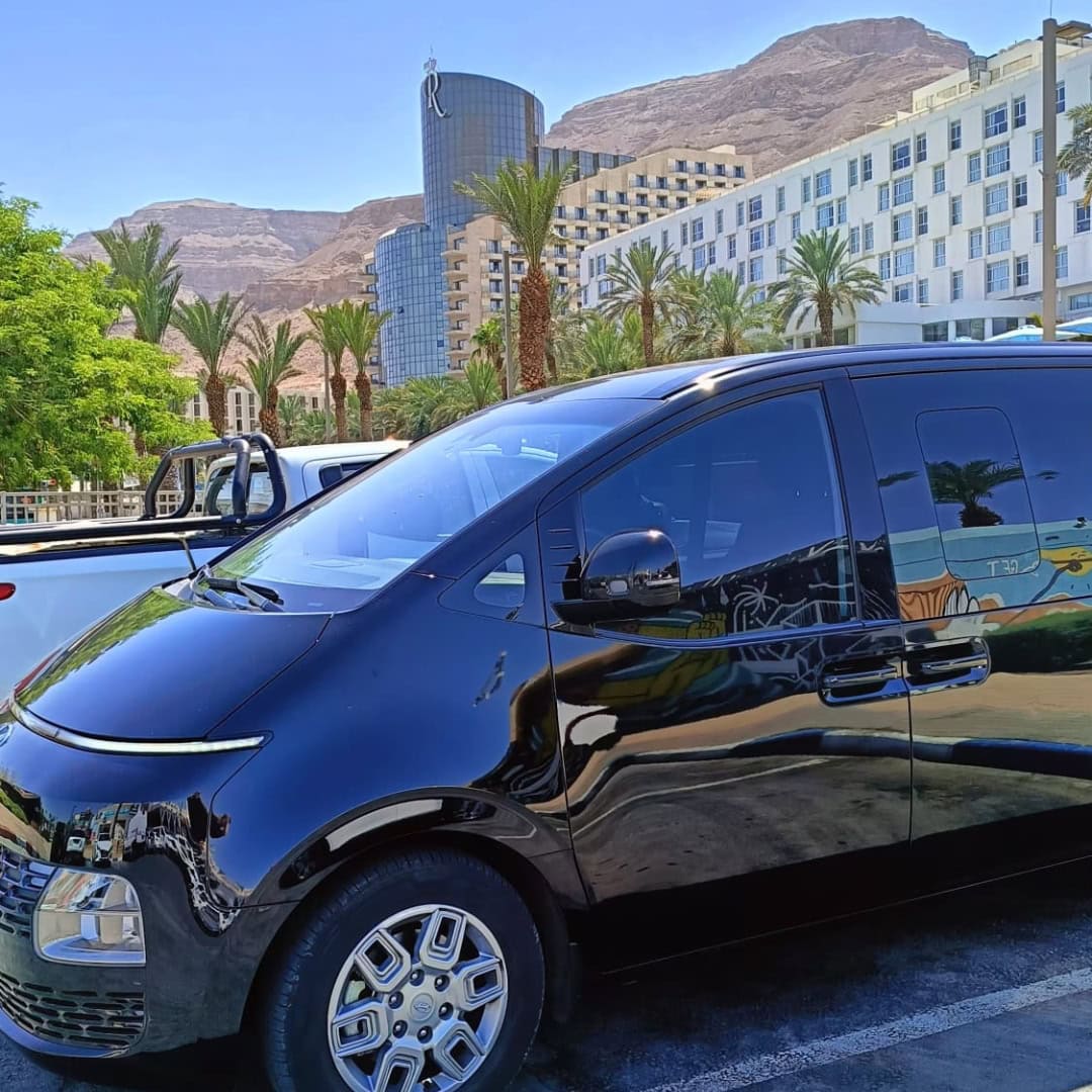 Best Services for Crew Transfer from Airport to Hotel
