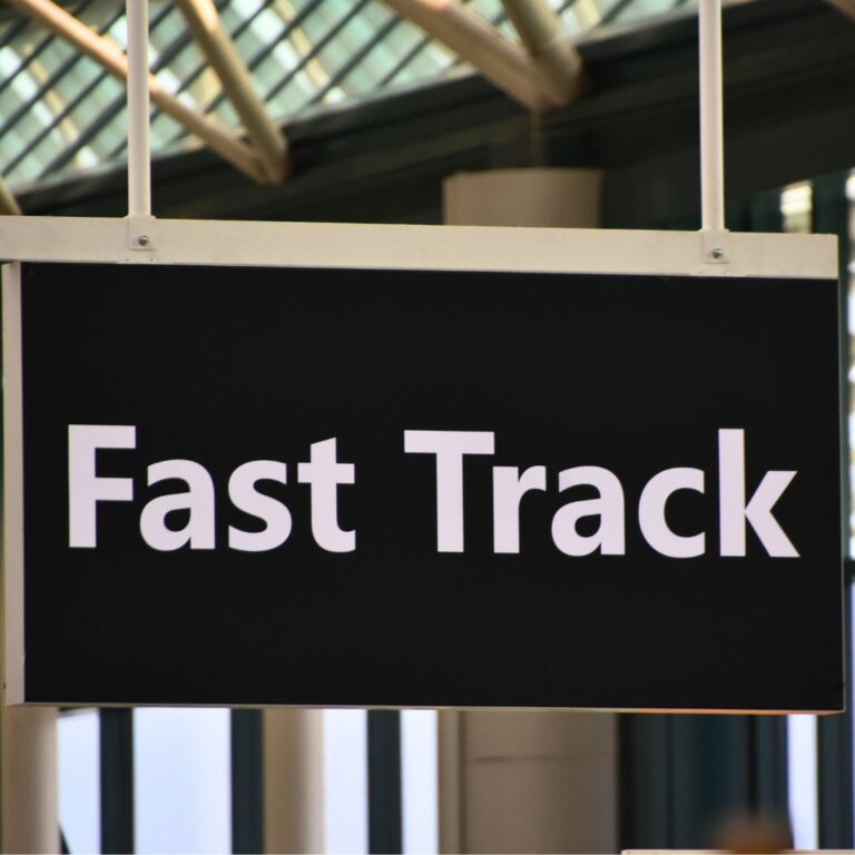 Is there fast track for airline crew at Liege Airport?